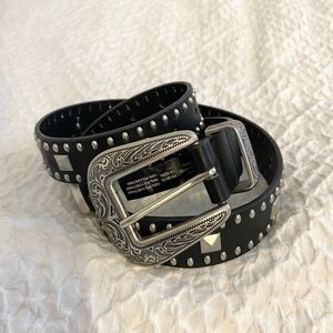 ***SOLD****Urban outfitters western belt